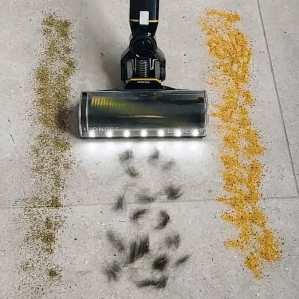 Aspiratorul Vertical Clean+